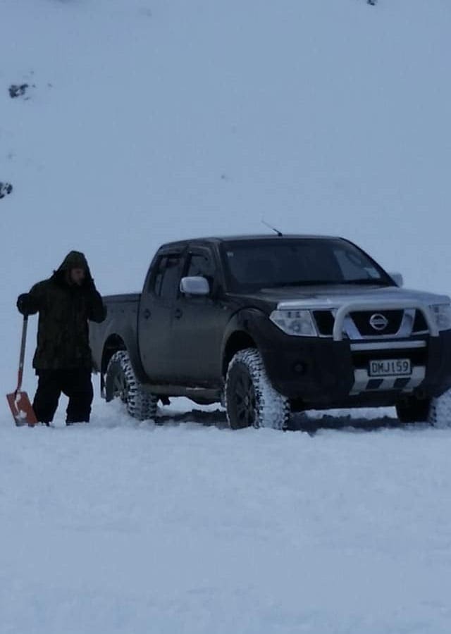 Being one of the best removal companies sometimes means digging through snow!